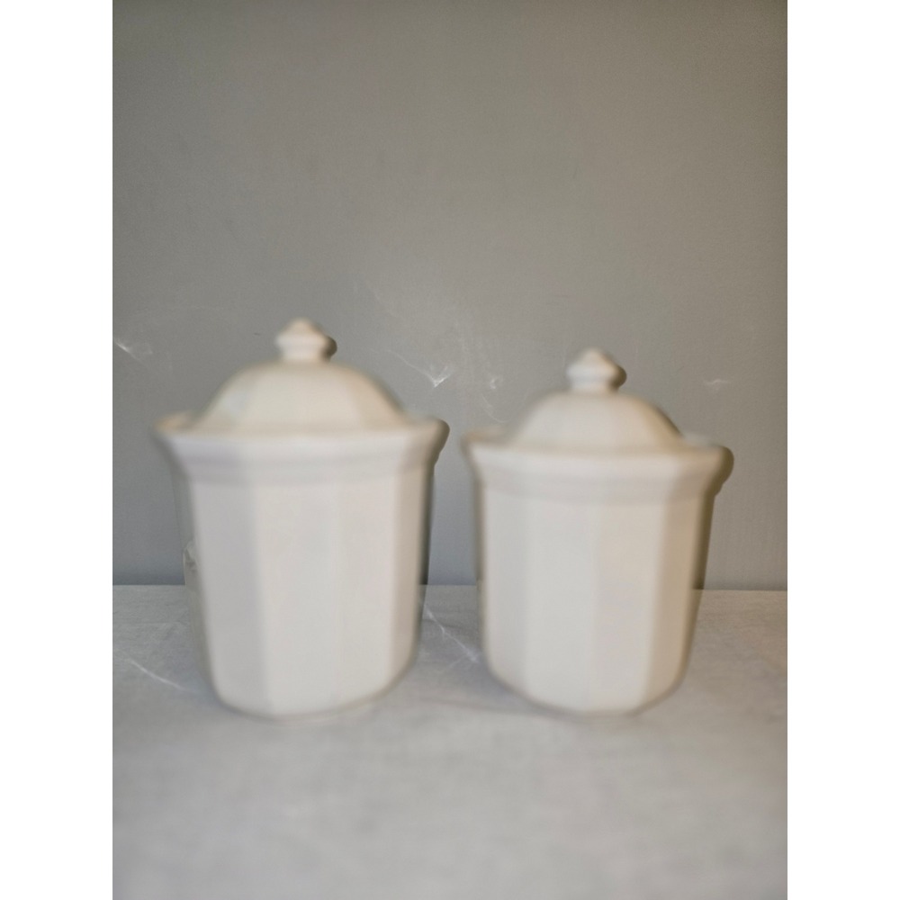 Pfaltzgraff Heritage Kitchen Canisters White Octagonal Lidded Jars Set of 2 Good